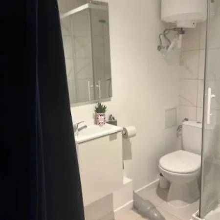 Cosy Rent Studio 4 Tv-wifi Proche Gare 펜션 *